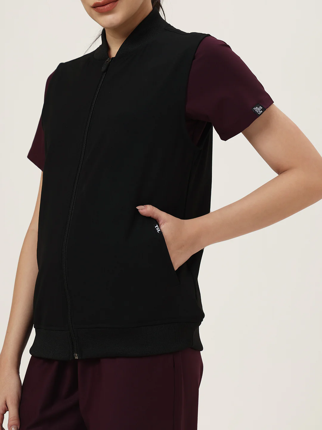 Women Black Sleeve-less Jacket - Image 4