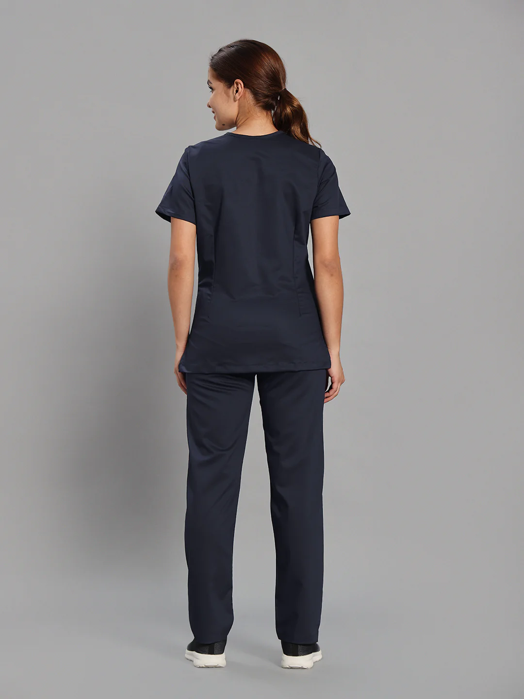 Move Lite Women Ink Blue V Scrub Set - Image 4