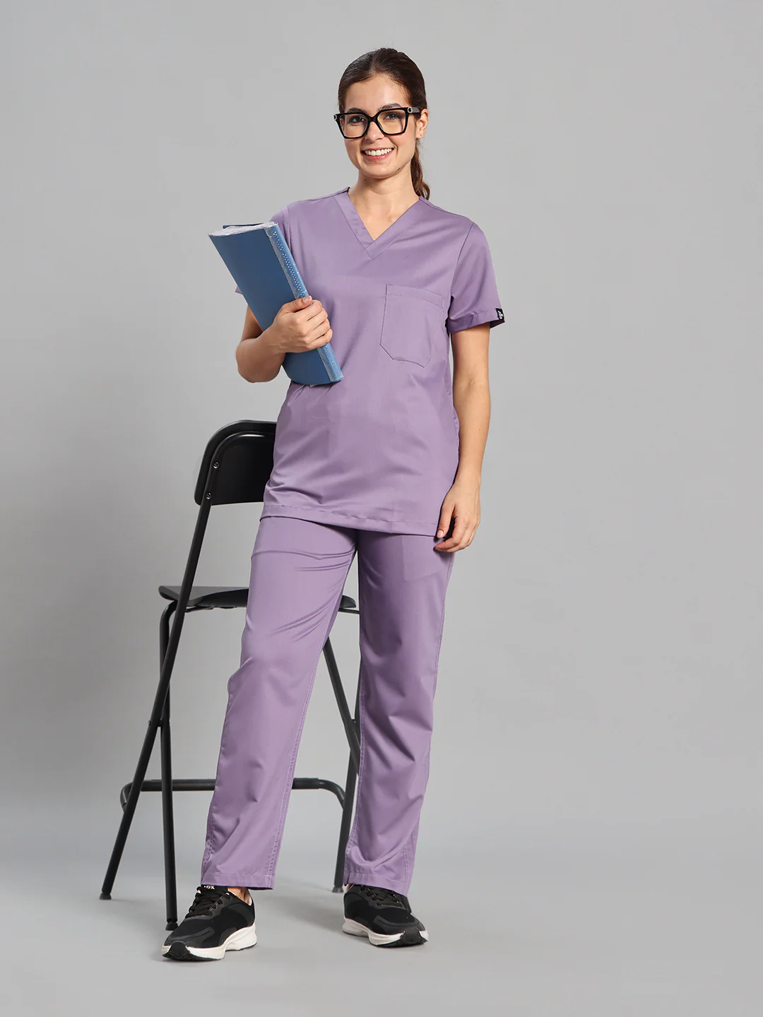 Move Lite Women Ube V Scrub Set
