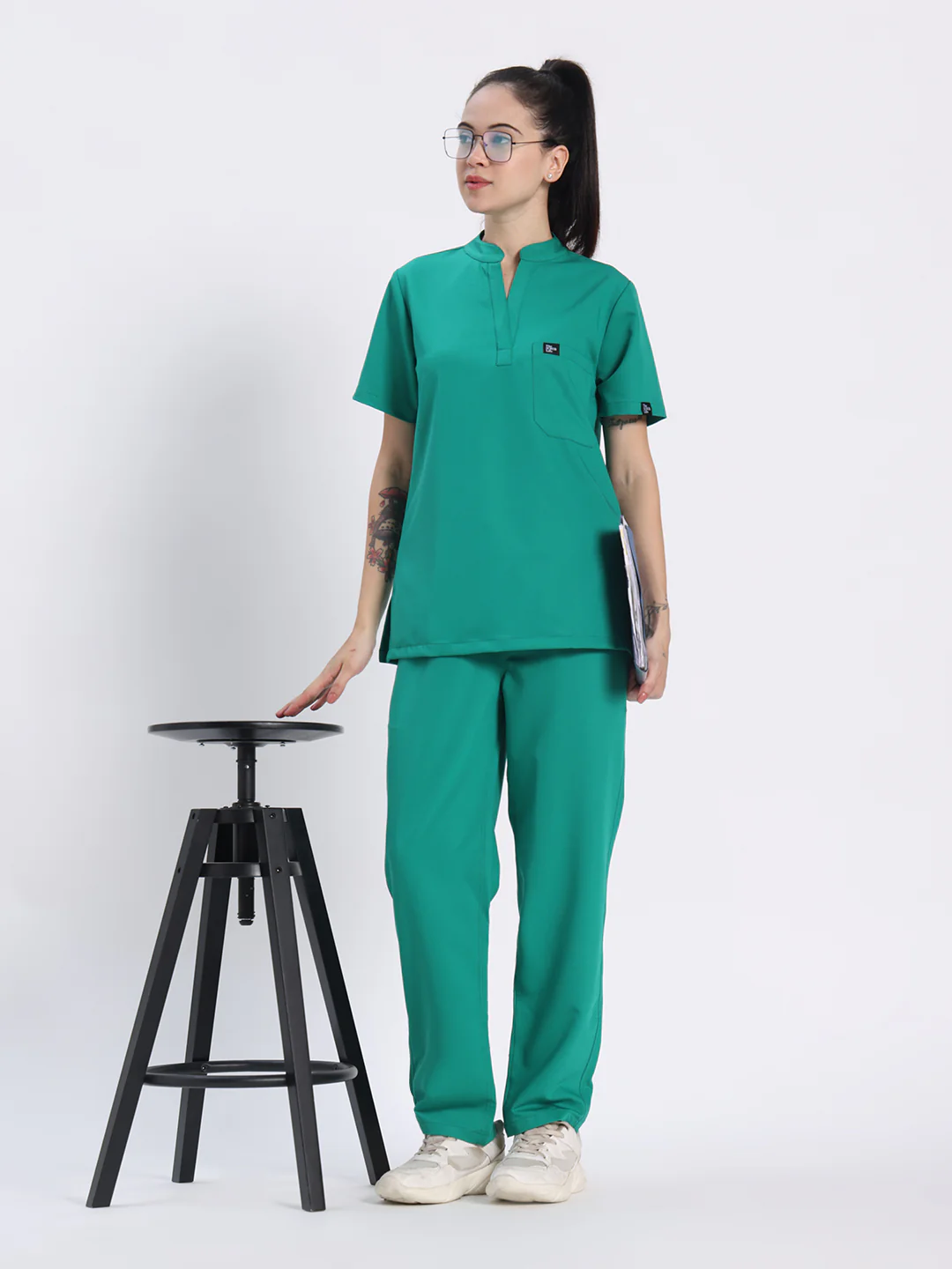 Stretchable (4Way) Women Sea Green Mandarin Neck With Straight Pant Set - Image 6
